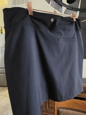 Lilly Pulitzer Luxe Black Luxletic Active Skort with Gold Logo